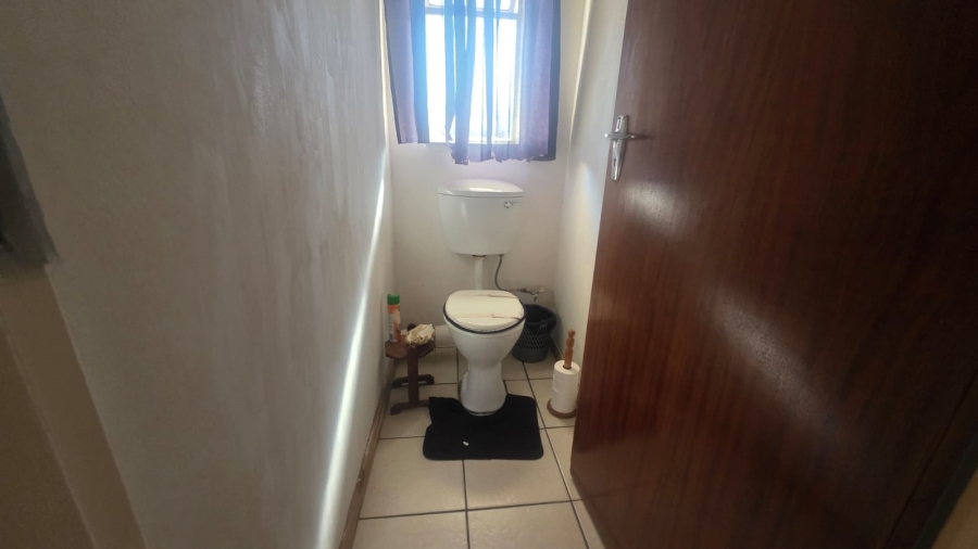 2 Bedroom Property for Sale in Flamwood North West